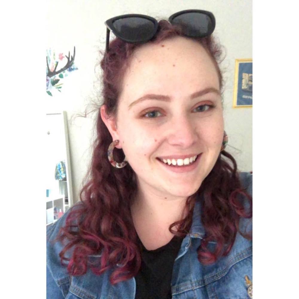 Meet your Posher, Danielle